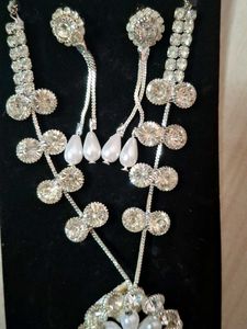 Elegant Necklace &amp; Earring Set