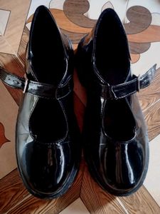 Black Patent Mary Janes