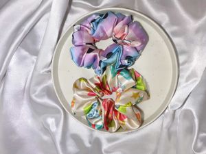 Cute Scrunchie Set