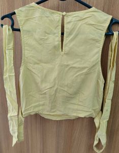 💛Forever 21 Cowl Neck Tie-Back Crop Top💛