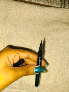 Lakme Eyeconic Pen Eyeliner
