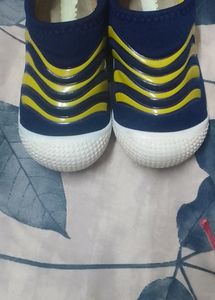 Shoe