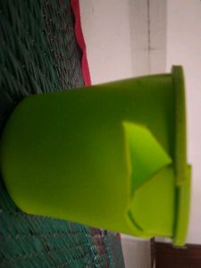 Hand Juicer