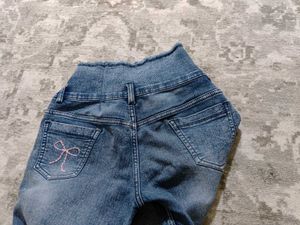 Stylish Denim Jeans with cute pink bow on it 🥳🎀