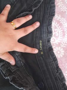 BLACK PAPERBAG BOYFRIEND FIT JEANS