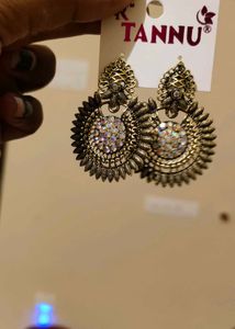 Tannu Earrings - Statement Jewelry