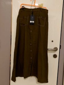 branded new with tag womens skirt