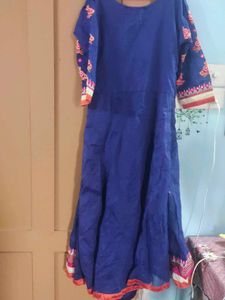 Pack Of 2 Gowns