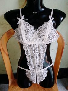 one piece bikini,, size,30,32.can fit.
