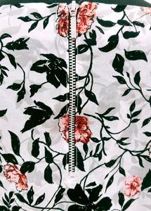 Floral Print Asymmetrical Hem Top