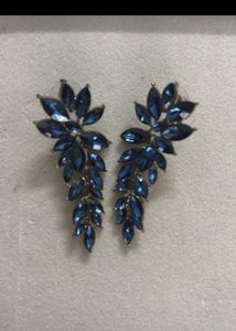 Neutrogena Sunscreen, Jeans Chain , Earrings