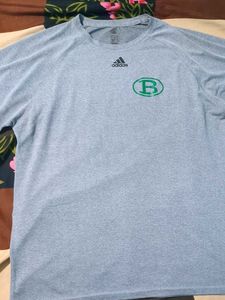Adidas Tshirt