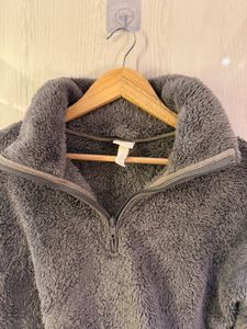 H&amp;M Collar Zip Sweater
