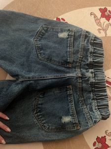 A very Cute Ripped 👖 shopped during Bangkok