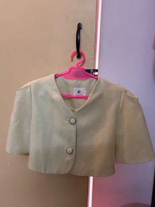 Elegant Cropped Blazer