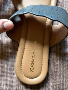 FLAT SANDALS WOMEN KHADIMS NEW WITH TAG