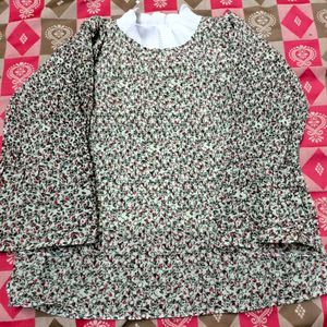 Girls Top With Ambrella Sleeves