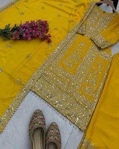 Kurta Pant With Dupatta Set