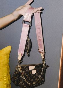 LOUIS VUITTON Multi-Pochette Bag
