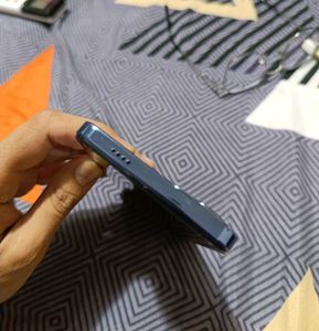 Vivo y29 5g Smartphone With Back Cover
