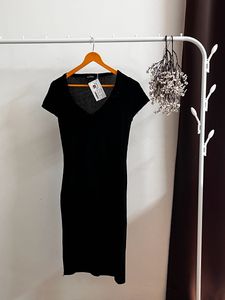 New Black V Neck Bodycon Dress
