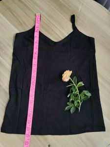 Black V-Neck Cami Top🧡
