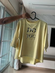 Fixed price, 3/4 sleeves, yellow T-shirt