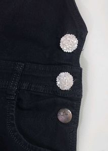 Very  Stylish Short Dangri