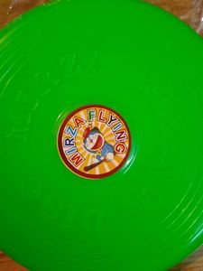 🆕 Green Flying Disc / Frisbee