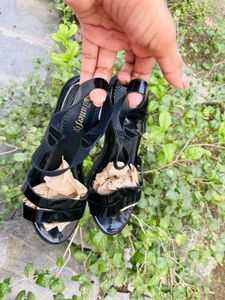 Black Heel