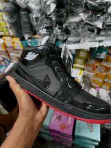 NIKE Air Jordan 🔥