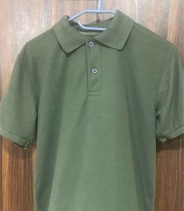 olive colour polo T-shirt
