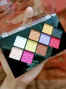 Glamup eyeshadow palette