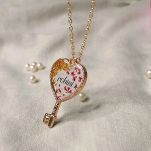 RESIN PENDANT CUSTOMISED