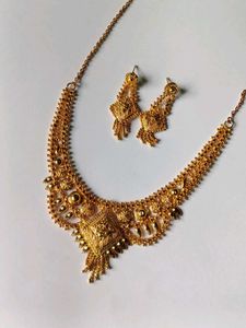 2 Pair Of City Gold Jewellery Set