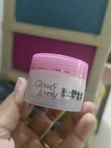 Glow &amp; Lovely Glass Bright Gel Creme