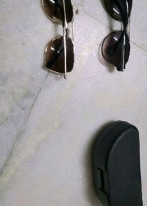 Sunglasses With Freebies