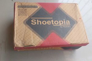 Shoetopia Chunky Chain Loafers