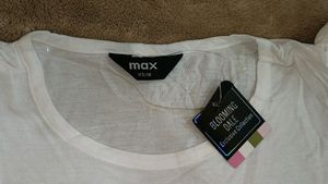 Women&#39;s White Sequence T-shirt