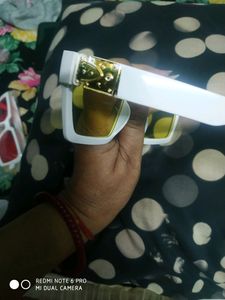 TRENDY white Frame Fiber GOGGLES, Tag IS Not There So LIKE NEW, otherwise Totally Unused