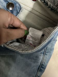 Gesture Jeans - Light Wash
