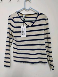 Korean Find: V Neck Striped Ribbed top
