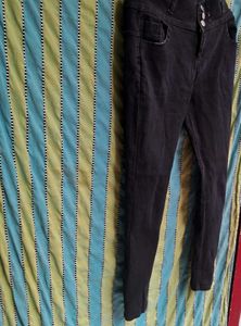 Black Skinny Fit Jean For Women