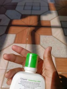 CETAPHIL MOISTURIZING LOTION