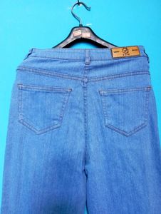 BLUE STRAIGHT FIT JEANS 👖