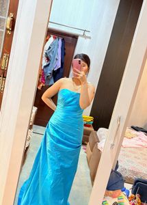 Pretty Real Bodycon Gown🦋💙🩷