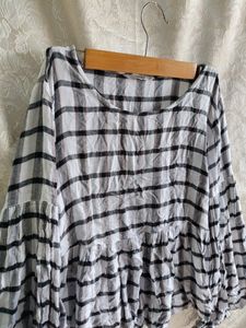 Checks Top