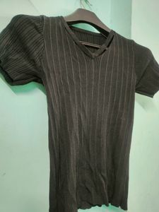 Korean Black Top
