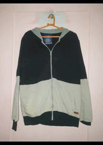 Mast N Garbour Hoodie Size L