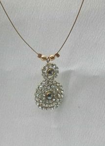 Sparkling Stone Pendant Necklace